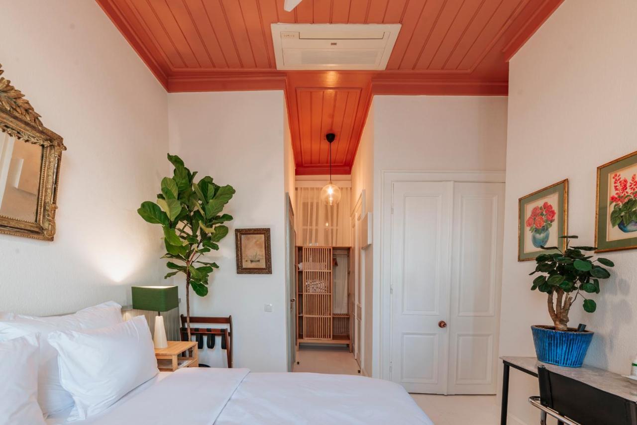 Guemruek Urla Hotel Ngoại thất bức ảnh